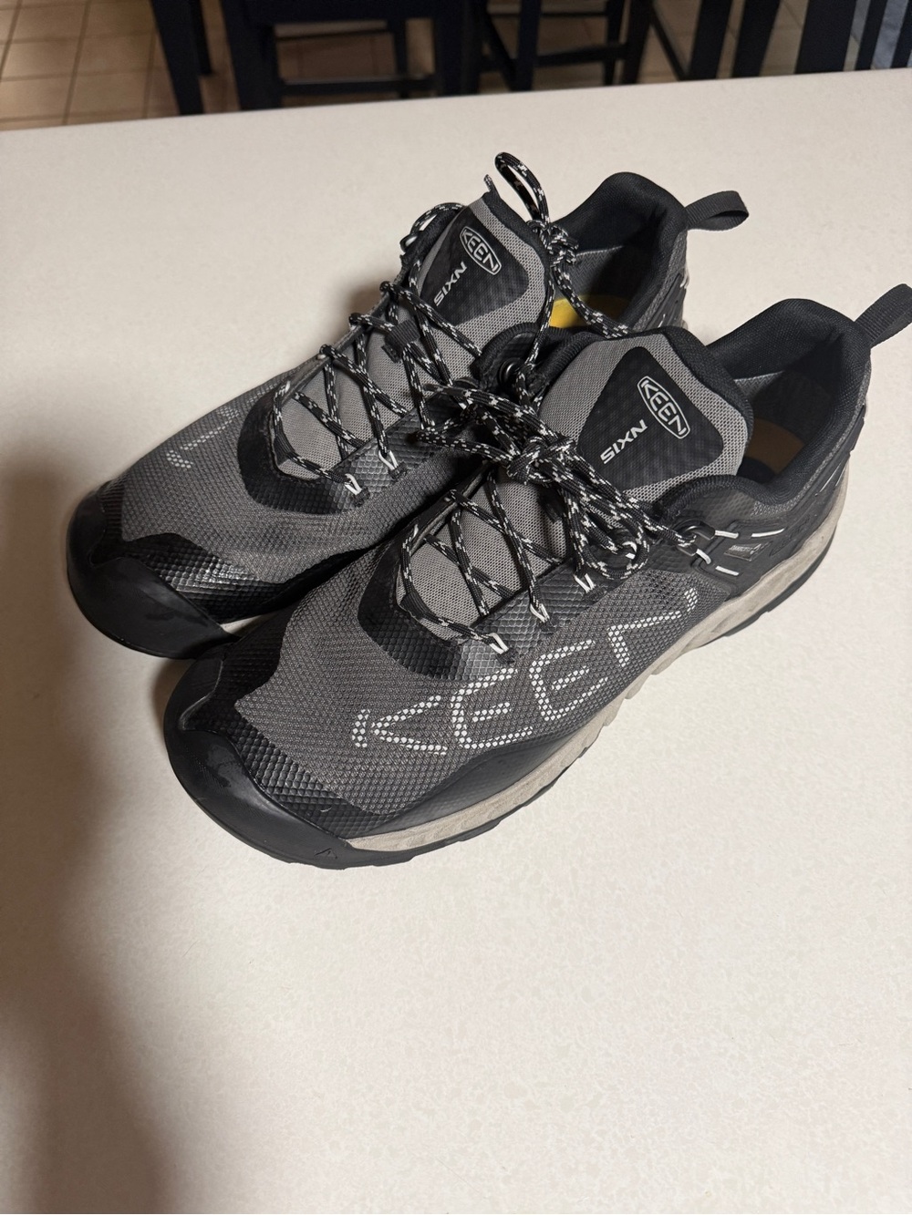 KEEN Men's Gray and Black Athletic Trail Shoes